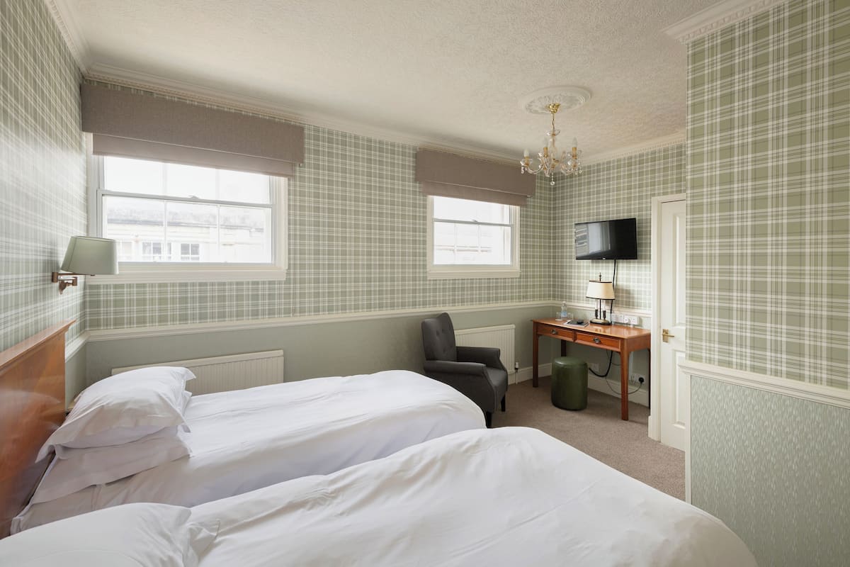 Classic Twin Room
