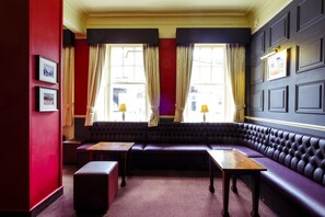 Sports bar - The Royal Hotel (Bath)
