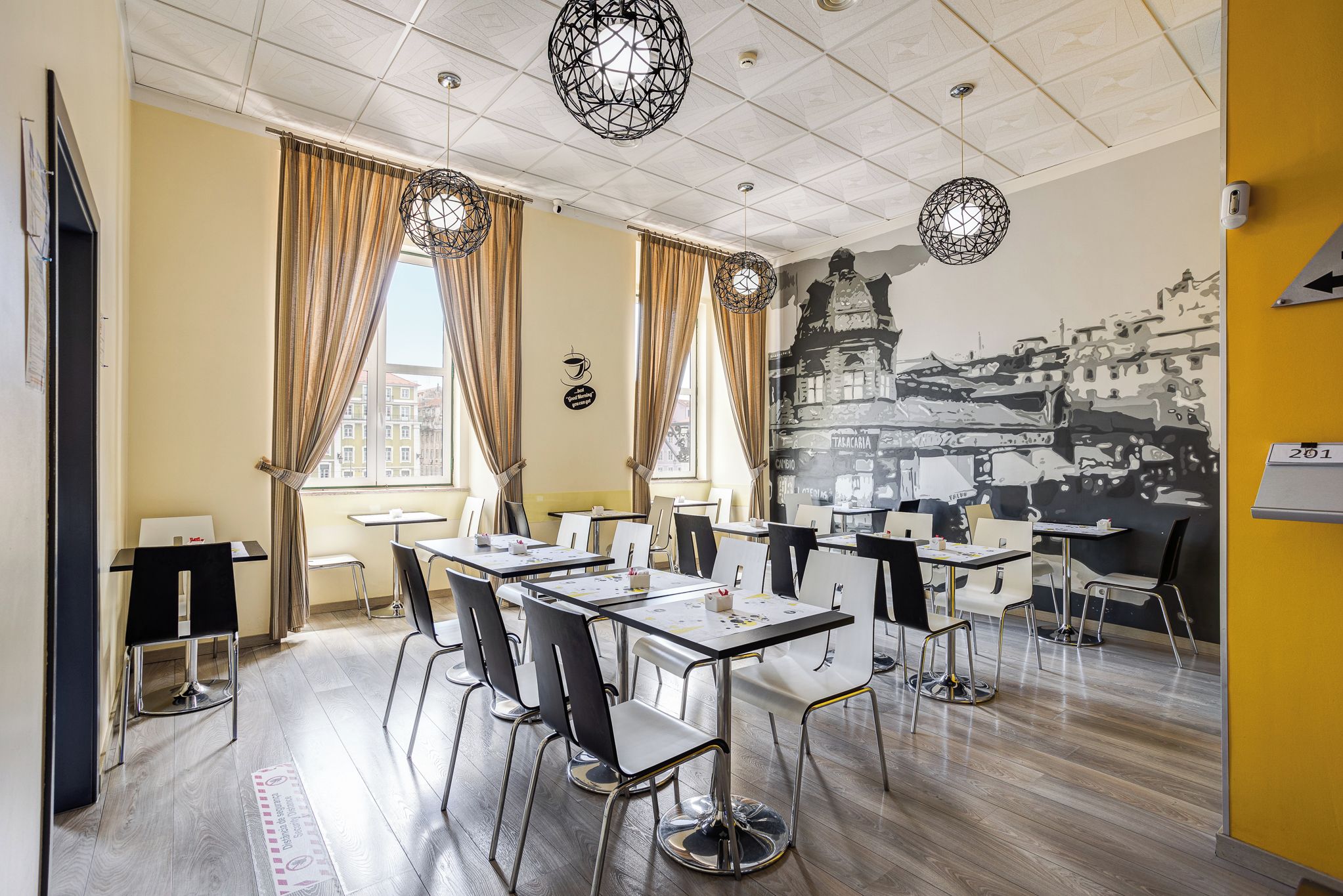 Breakfast area