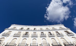 Front of property - Hotel Europa (Madrid)