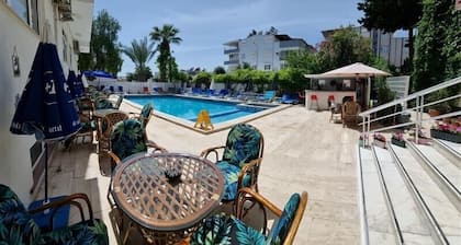 Saadet Hotel