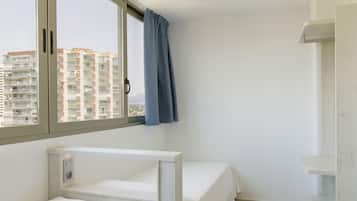 2 chambres, literie hypoallergénique, coffres-forts dans les chambres