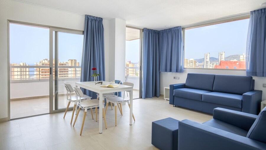 Aparthotel BCL Levante Lux