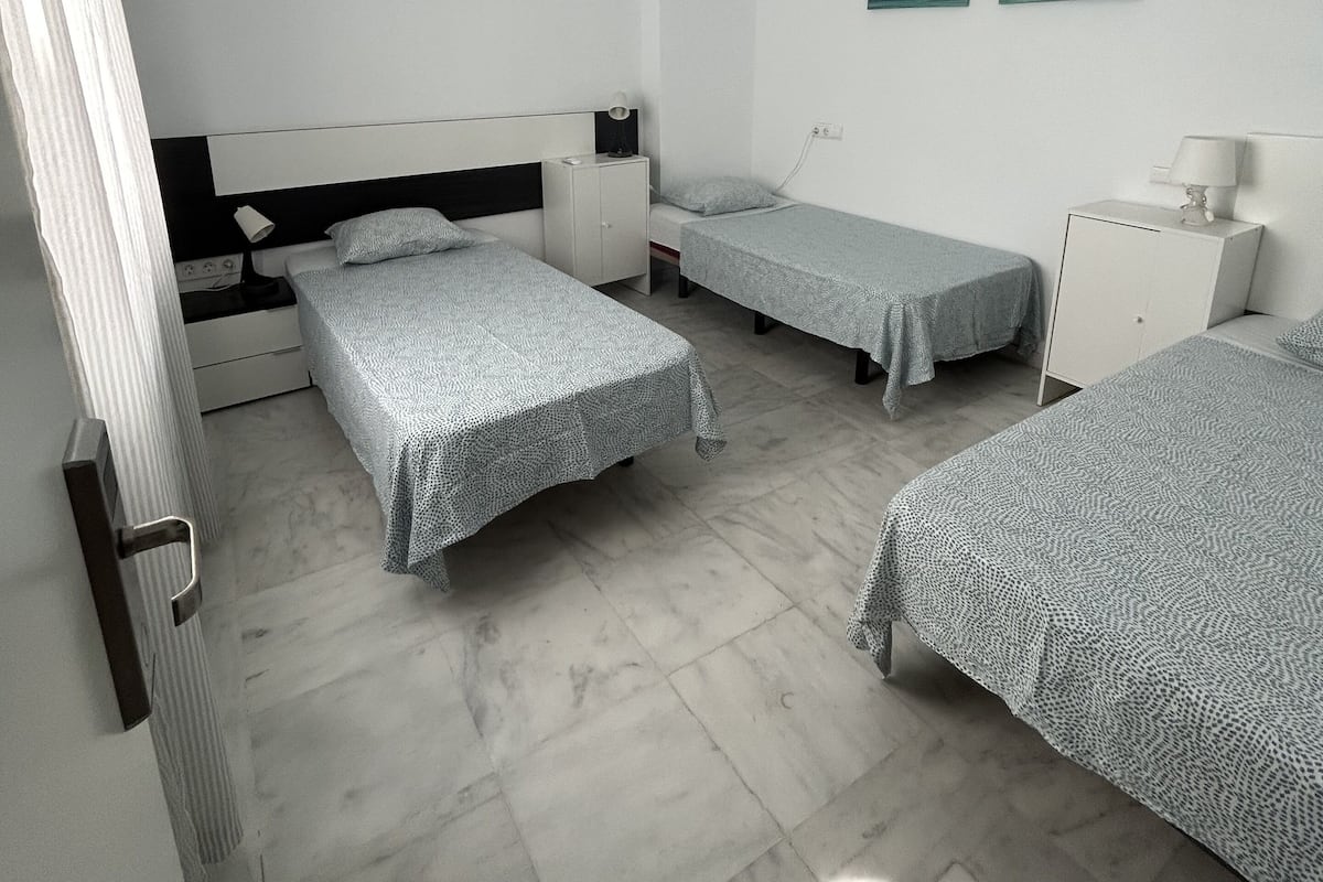 Phòng tập thể Economy, phòng tắm dùng chung (1 bed in a 3-Bed Dormitory Room) | Truy cập Internet không dây miễn phí, bộ trải giường