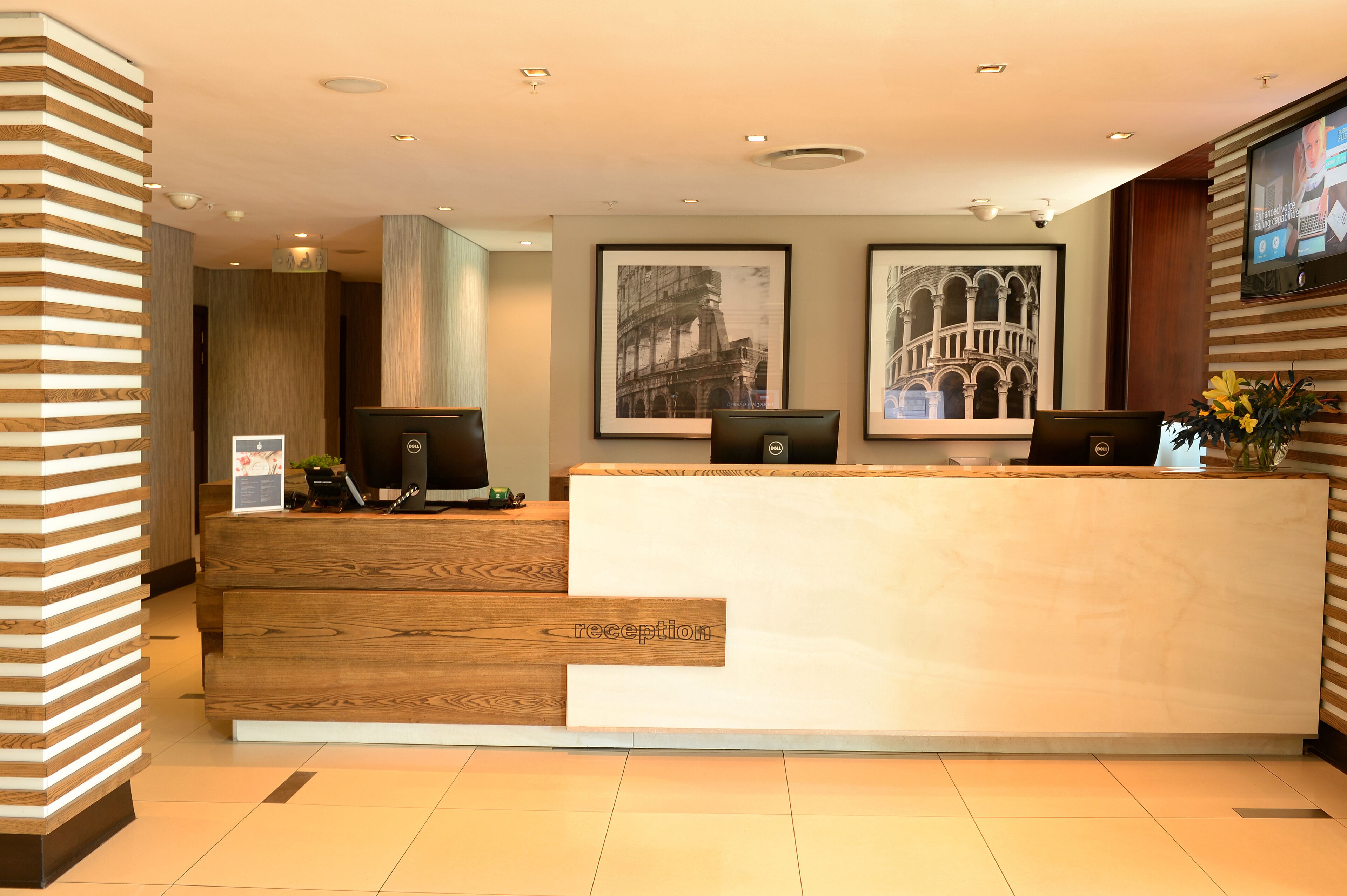 Foto - Piazza Hotel Montecasino