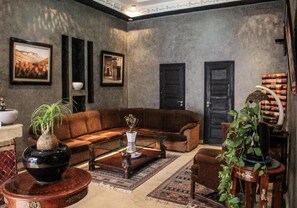 Sala de estar en el lobby
