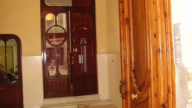 Property entrance - Hostal Moratín (Valencia)