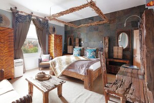 Room (Out of Africa) | Egyptian cotton sheets, premium bedding, Select Comfort beds