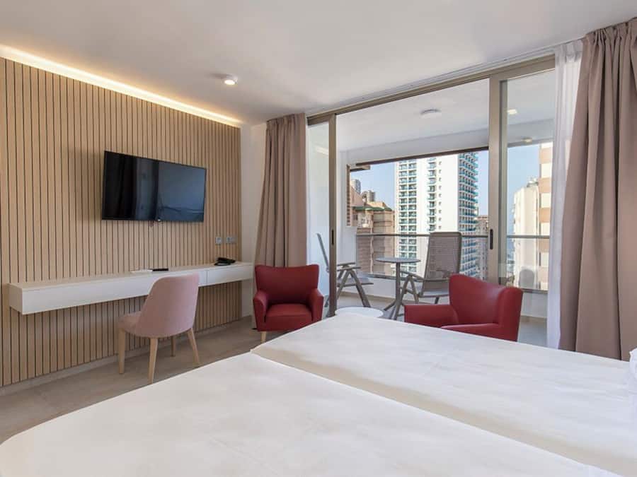 Studio, Terrace | Minibar, in-room safe, desk, free cribs/infant beds