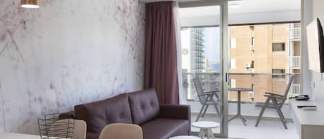 Apartment, 2 Bedrooms, Terrace | Dining room