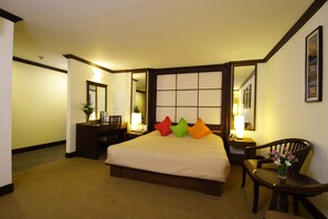 Suite Premier | Escritorio y internet por cable gratis