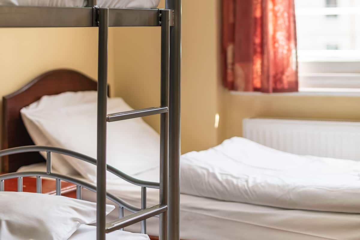 Individually decorated, individually furnished, travel cot, free WiFi