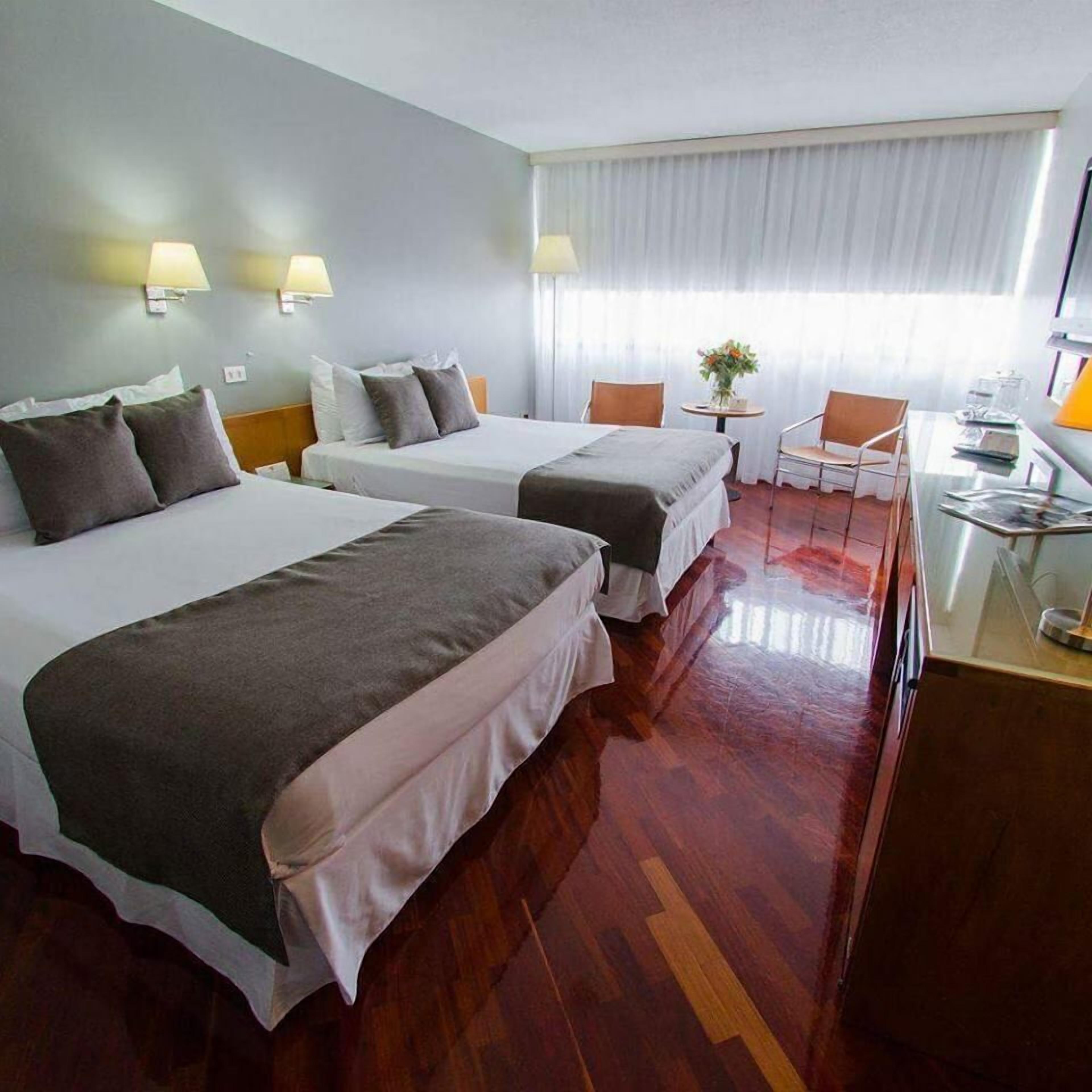 مكواة/لوح كي