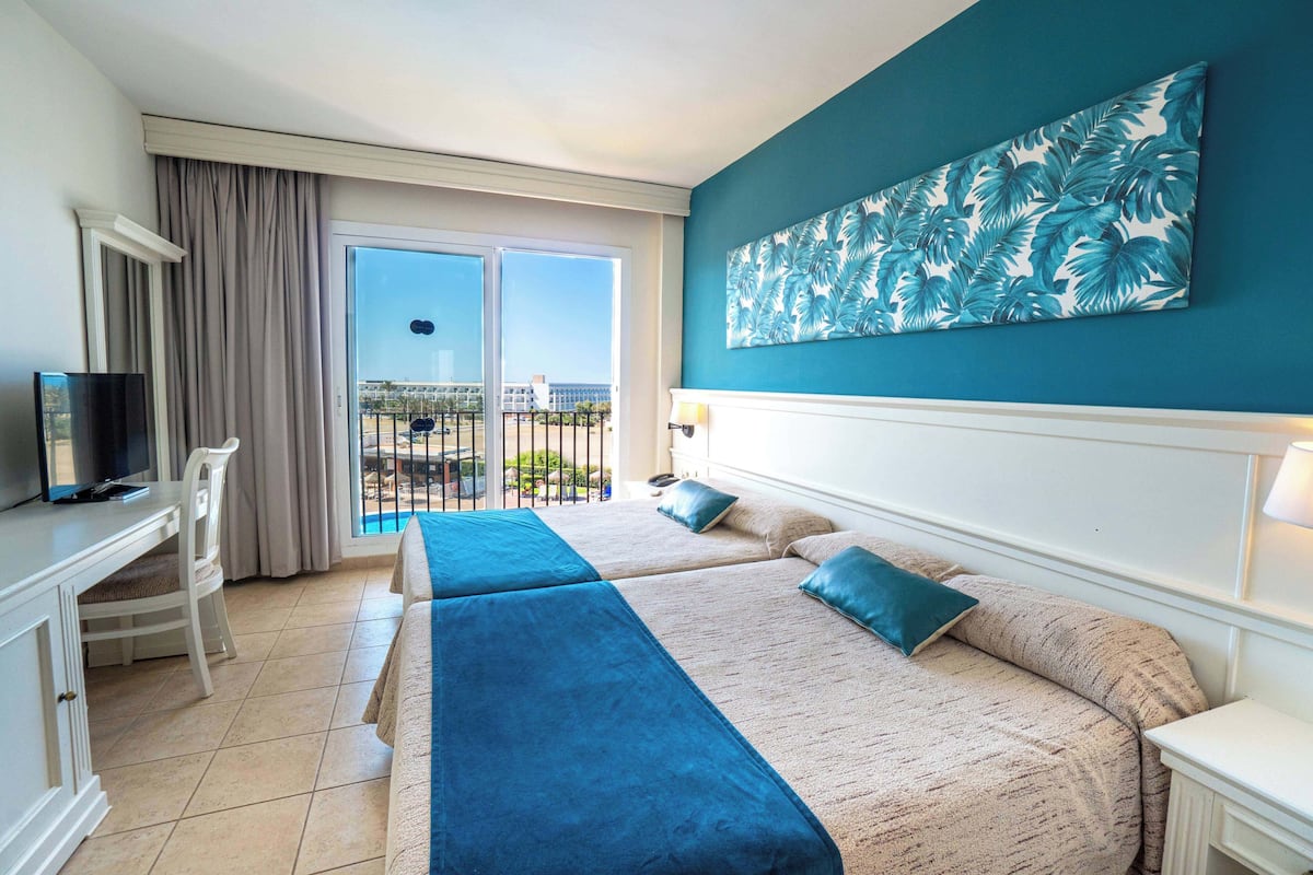 1 bedroom, minibar, in-room safe, desk