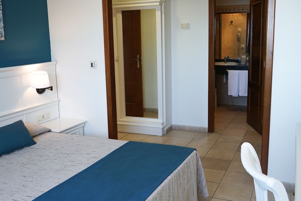 1 bedroom, minibar, in-room safe, desk