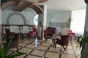 Bar (on property) - Grand Milano Hotel (Ayvalik)