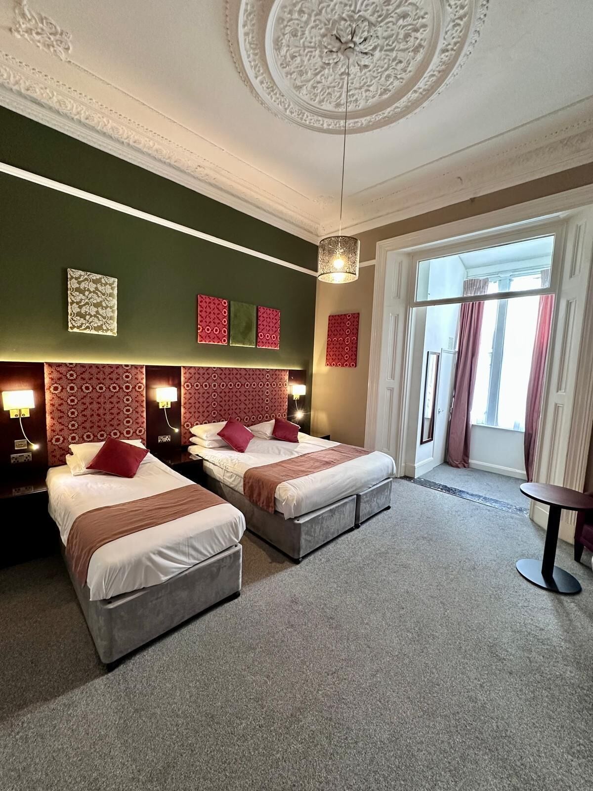 Standard Triple Room | Desk, laptop workspace, iron/ironing board, free WiFi