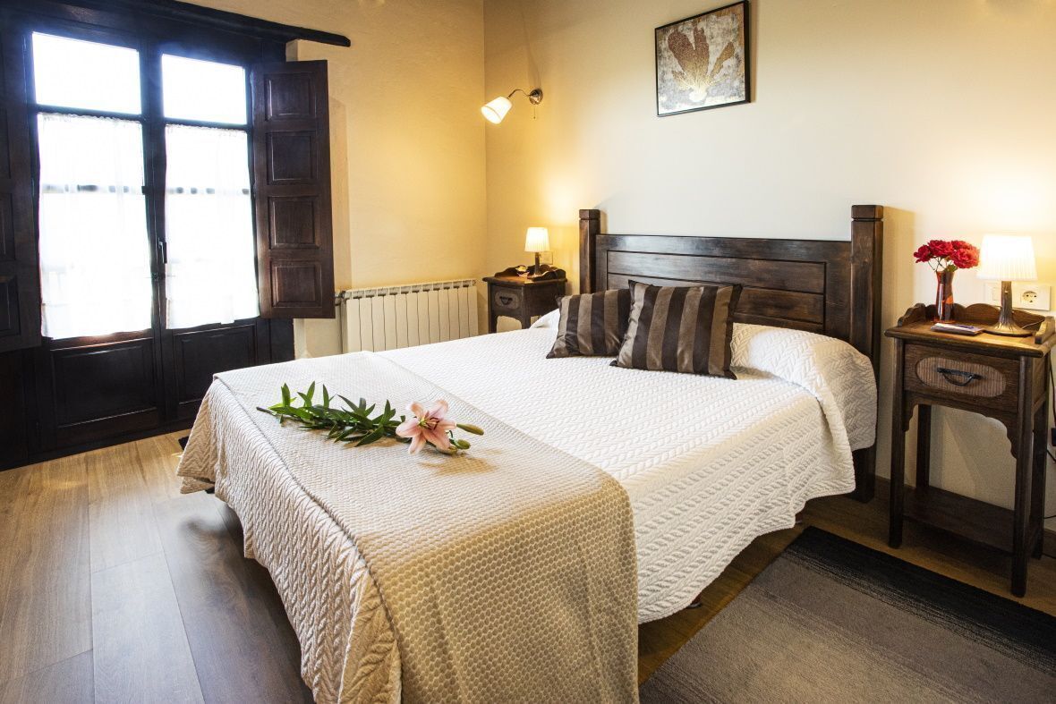 Standard Double or Twin Room, Non Smoking, Mountain View | Minibar, desk, blackout curtains, soundproofing