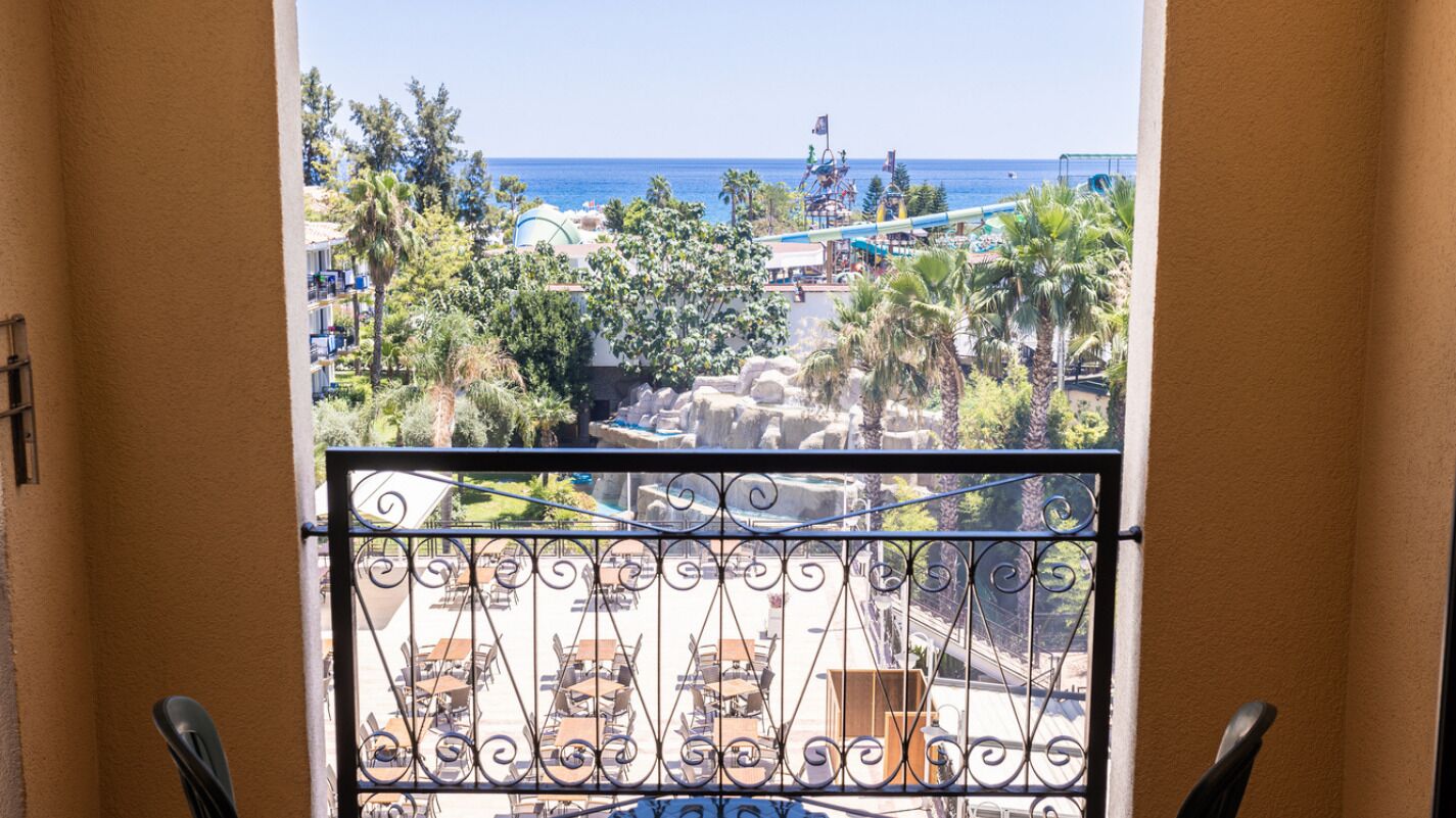 Standart Room, Main Building Sea View | Free minibar, in-room safe, free WiFi, bed sheets