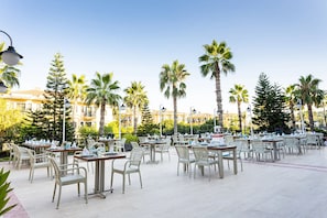 مطعم