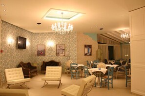 Termasuk sarapan bufet setiap hari