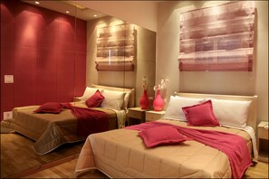 Double or Twin Room | Seterika/papan seterika, katil bayi/kot (percuma), cadar katil