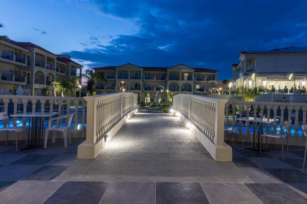 Exotica Hotel
