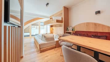 Grand Room | Living area | LED TV