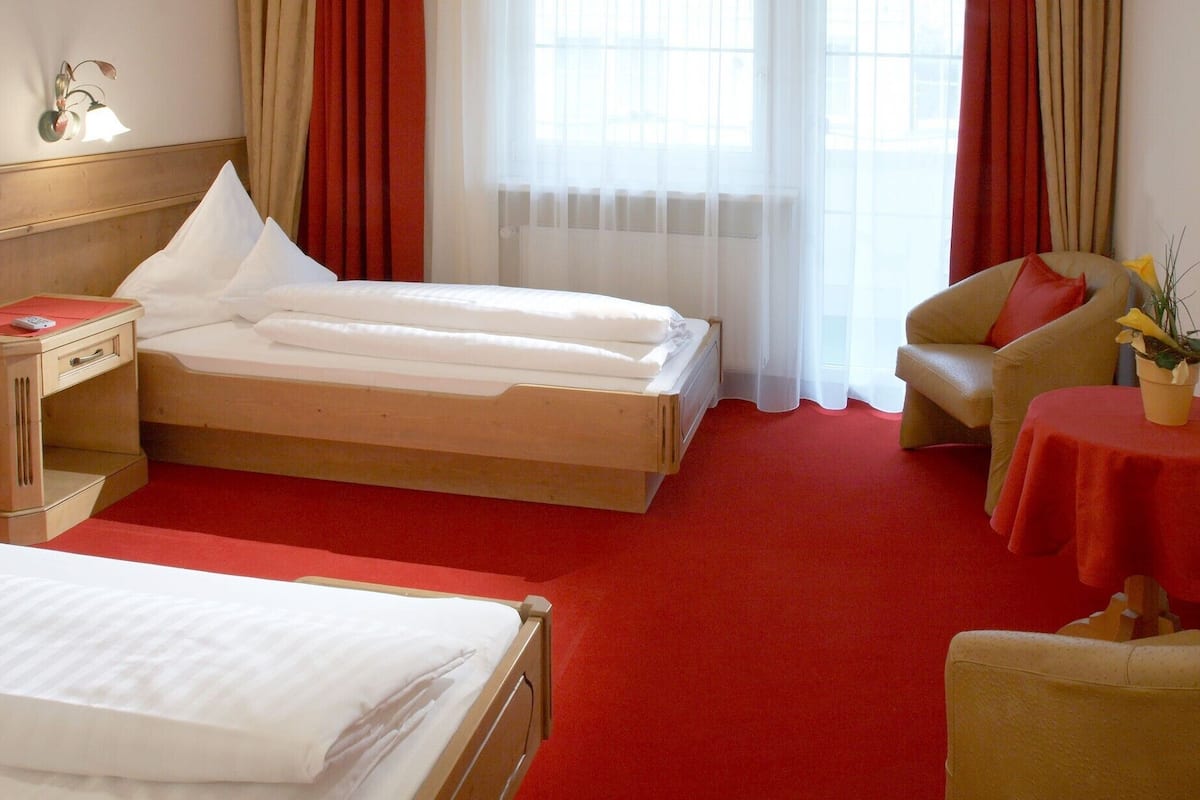 Classic-Doppelzimmer, Balkon | Hochwertige Bettwaren, Daunenbettdecken, Pillowtop-Betten, Zimmersafe