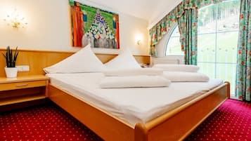 Family Room (70m2) | Premium bedding, down comforters, pillowtop beds, in-room safe