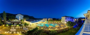 Terrace/patio - Cavo Doro Hotel (KALAMAKI)
