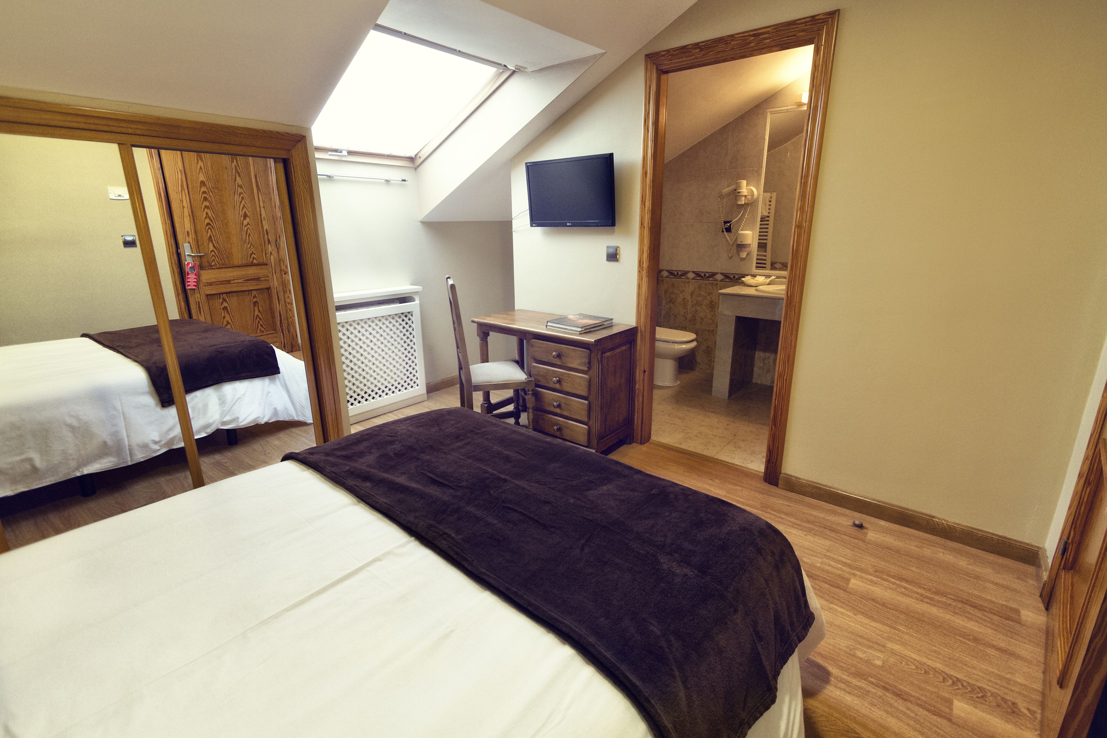 1 bedroom, in-room safe, individually decorated, individually furnished