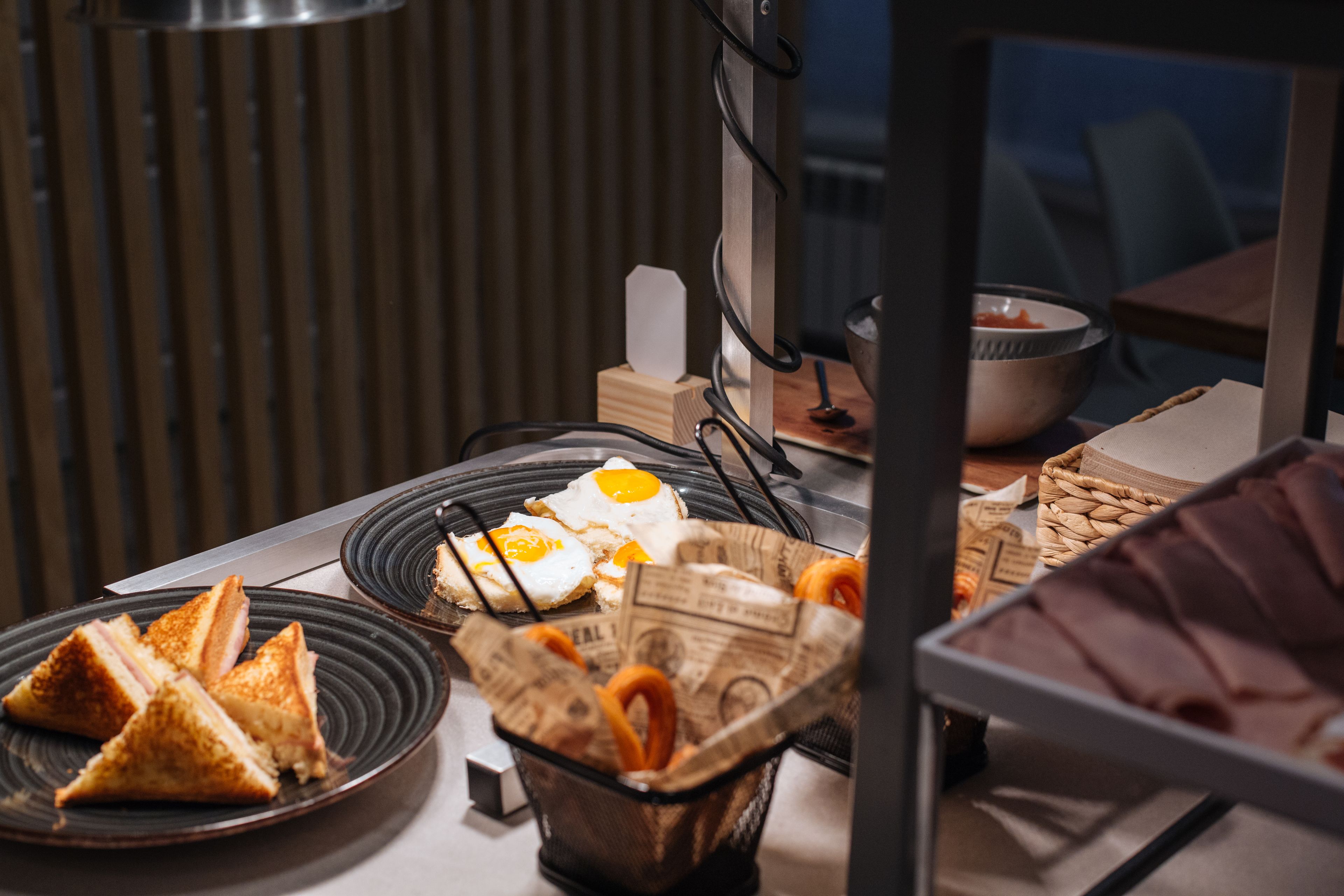 daily buffet breakfast (eur 11 per person)
