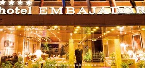 A hotel entrance with a sign reading "hotel EMBAJADOR". - Embajador (Montevideo)
