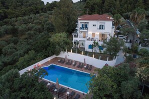 Outdoor pool - Anamar Skiathos Hotel (Skiathos)