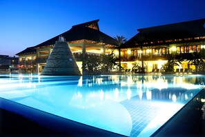 Indoor pool, 2 outdoor pools, pool umbrellas, sun loungers - Aqua Fantasy Aquapark Hotel & Spa - All Inclusive (Selçuk)