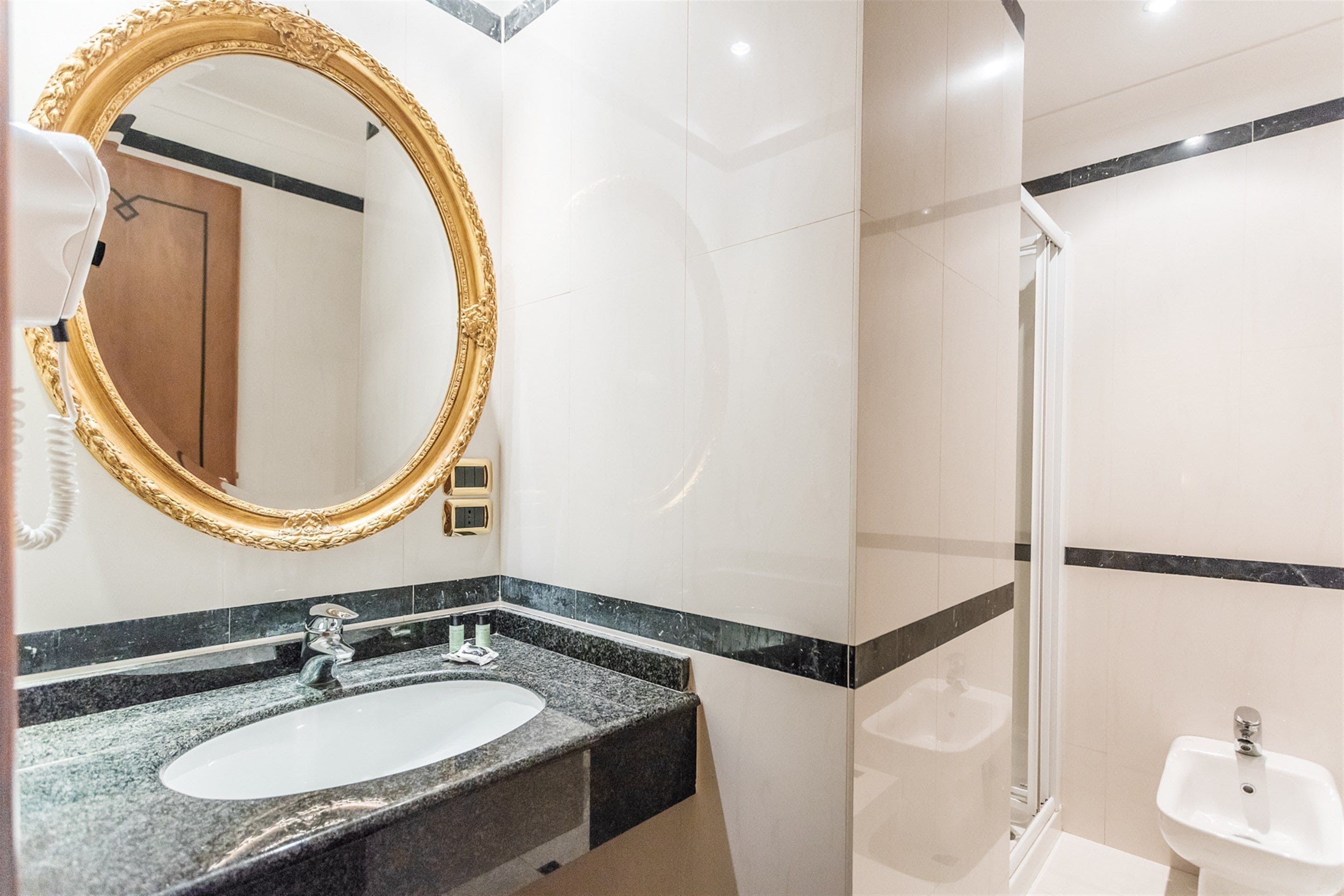 Foto - Raeli Hotel Regio