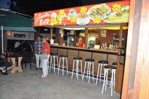 Bar (on property) - Hotel Belleville (Nessebar)