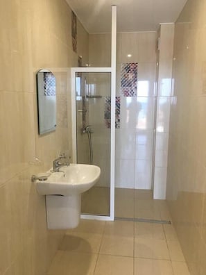 Bathroom - Largo (Sunny Beach)