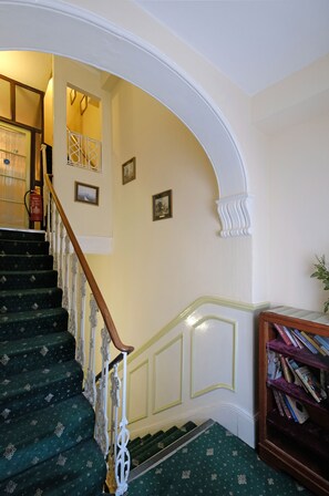 Interior - Fairways Hotel Paddington (London)