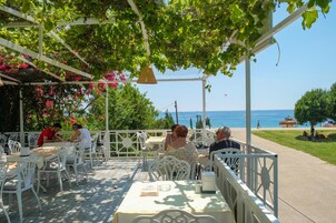 Café da manhã, almoço e jantar