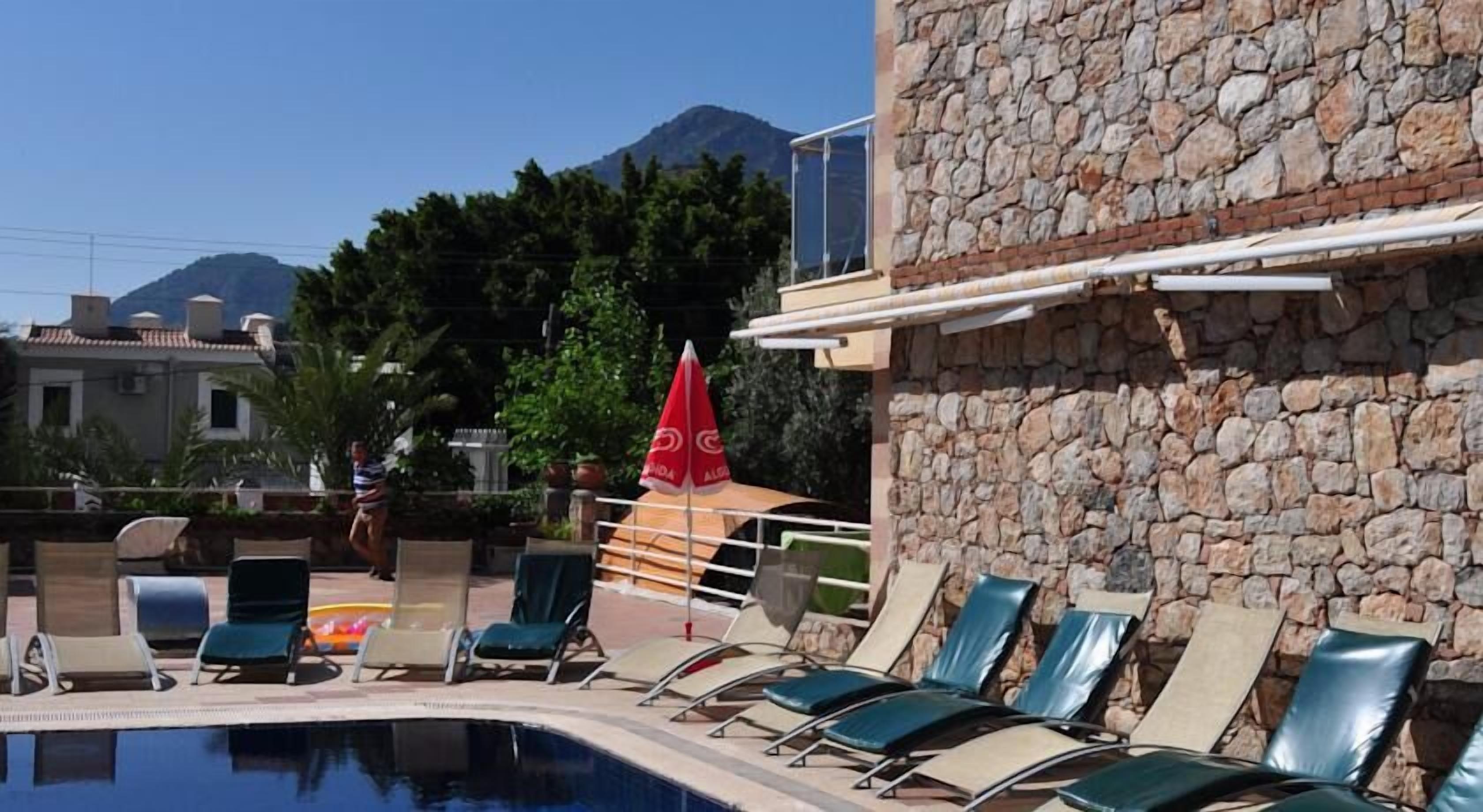 Piscina all'aperto