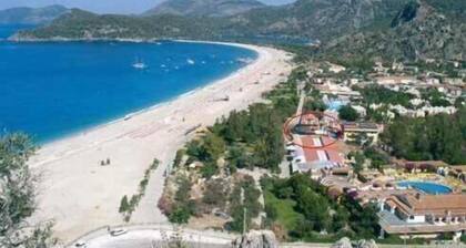 The Kumsal Hotel ĂlĂŒdeniz