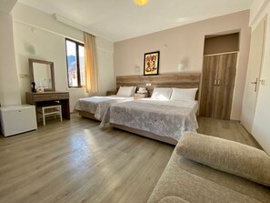 Familienzimmer | Kostenloses WLAN, Bettwäsche