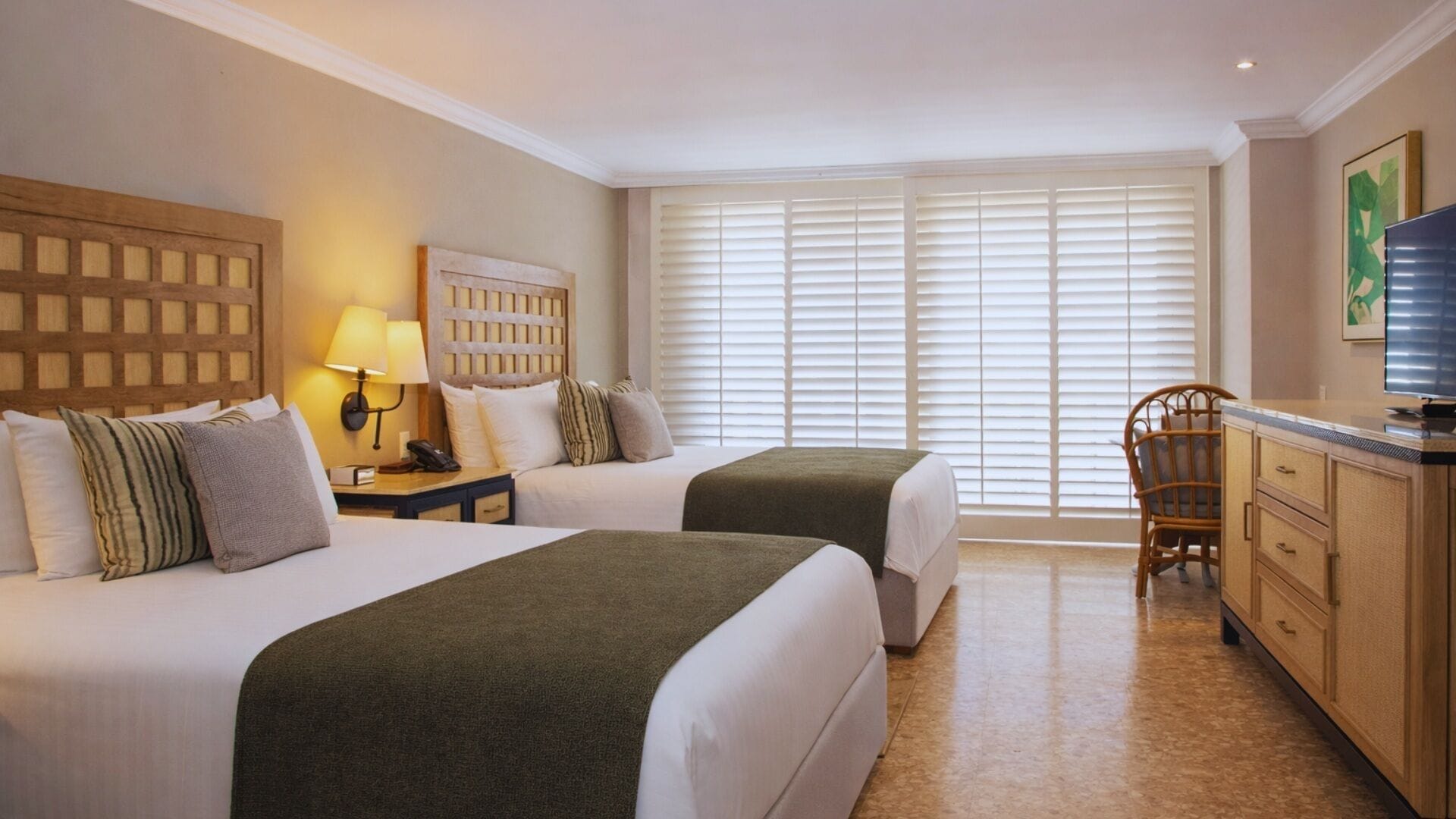 Deluxe Golf View Double | Premium bedding, down comforters, pillowtop beds, in-room safe