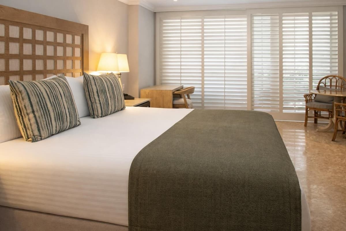 Roupas de cama premium, edredons de pluma, camas com colchões pillow-top