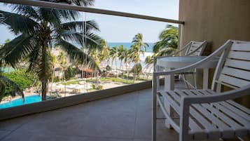 Kamar Double Mewah, pemandangan lapangan golf | Balkon