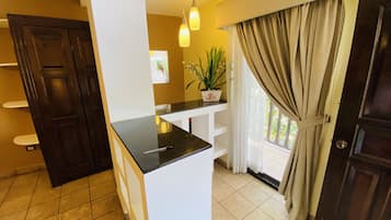 Junior Suite | 1 bedroom, minibar, desk, free WiFi