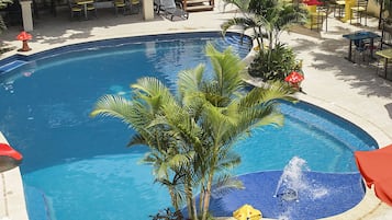 Utomhuspool