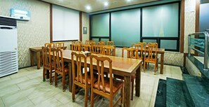 Dining - Emerald Hotel (Jeju City)